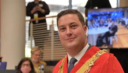 Help our Mayor ‘Wear the Hope’ this summer